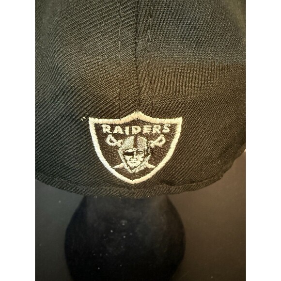 NFL Las Vegas Raiders New Era 59Fifty Fitted Cap Black Silver 7 3/4 - Picture 7 of 10